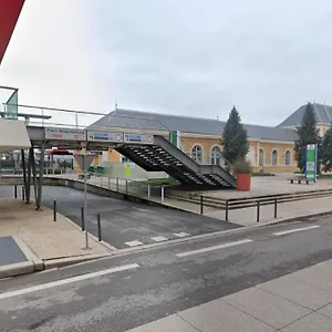 Micro-salle En Face De La Gare , Roanne France